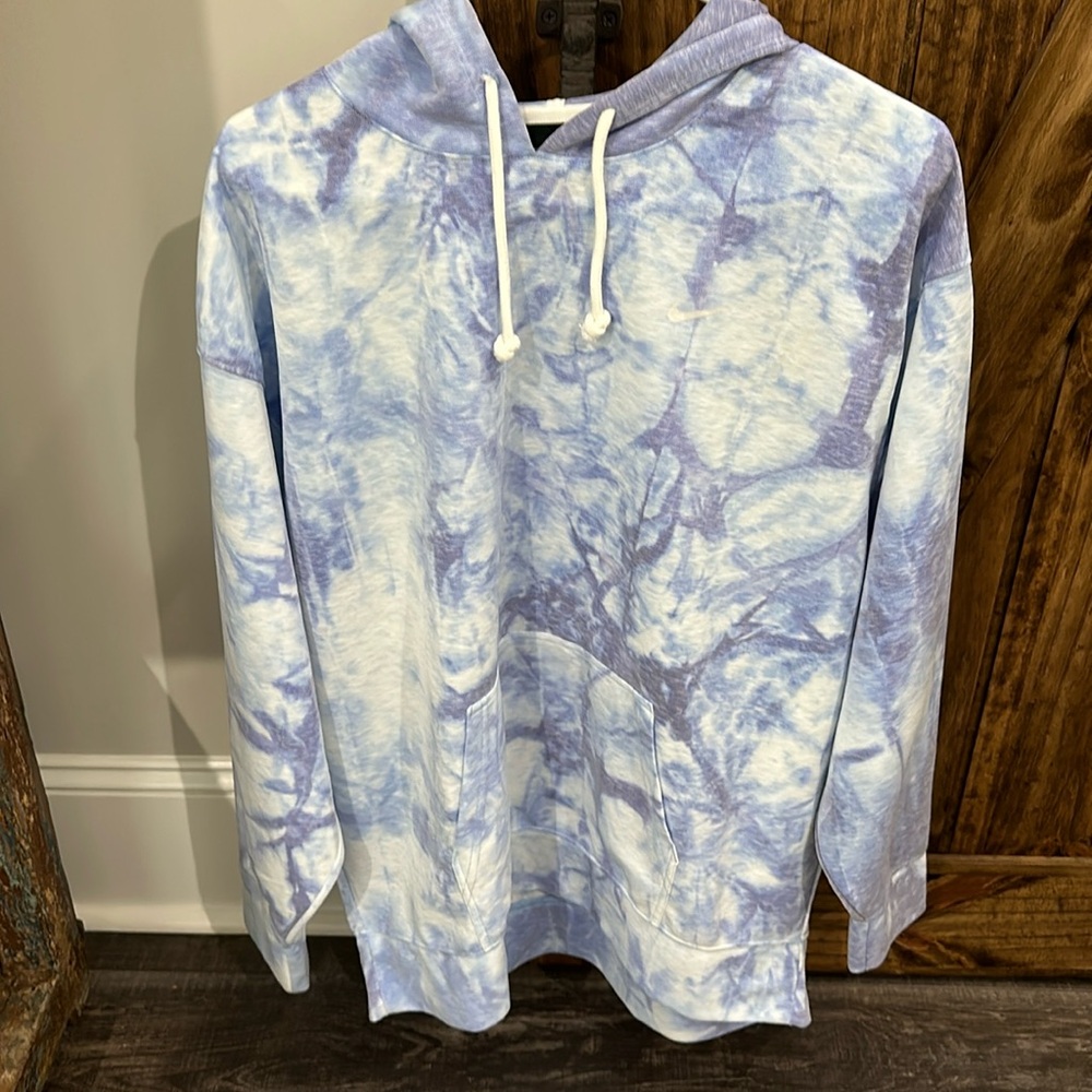 NWOT Nike tye dye dri-fit hoodie!